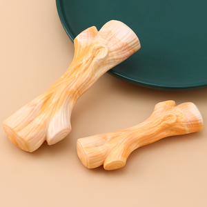 Juguete Masticable para Perros con Forma de Rama, Resistente, Disponible al por Mayor con MOQ Bajo, para Perros Mordedores Agresivos - Product Image 1