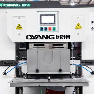 Oyang 16 líder no tejida laminada de llevar máquina de fabricación de bolsas de comida de bolsa - Product Image 2