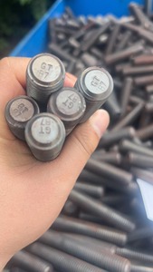 Tige filetée intégrale haute résistance DIN 976-1 DIN 975 ASME B 18.31.2 B7 L7 B5 10.8 12.8 M4-M100, zinguée noire, avec écrous hexagonaux 2H - Product Image 3