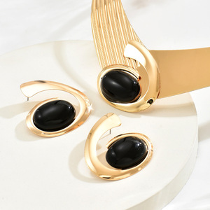 2025 Venta caliente nuevo exquisito de moda de alta calidad de oro plata tono ondulado declaración collar y pulsera conjunto de joyas - Product Image 5