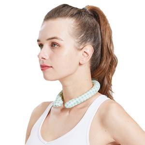 แหวนคล้องคอทำความเย็นในฤดูร้อน บรรจุคริสตัลน้ำแข็งเพื่อการสวมใส่สบายสำหรับใช้งานกลางแจ้ง - Product Image 1