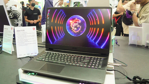Portátil para Juegos Alpha 17 C7V 2024 de 17.3 Pulgadas, Pantalla 2.5K 240Hz, R9 7940HX, 16GB, 1TB, RTX 4060 - Product Image 6