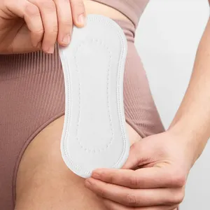 Label Pribadi Sanitasi Herbal Bentuk T Jenis Penggunaan Panty Liner dengan 100% Katun untuk Wanita