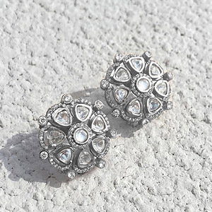 Orecchini a Cerchio Floreali Triangolari Cavi per Donne, Design Elegante, Accessori per Orecchie da Ufficio e Festa - Product Image 4