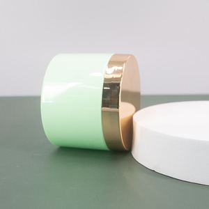 All'ingrosso della fabbrica <span class=keywords><strong>50</strong></span> ~ 500 <span class=keywords><strong>ml</strong></span> di lattine di cosmetici freschi personalizzati <span class=keywords><strong>barattoli</strong></span> di <span class=keywords><strong>plastica</strong></span> per il viso - Product Image 6
