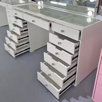 Coiffeuse de luxe européenne en bois, best-seller, avec miroir éclairé et lumières LED réglables, et tabouret