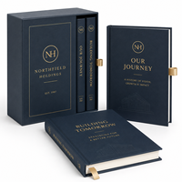 Coffret cadeau de luxe avec impression de livres personnalisés à couverture rigide, logo en feuille d'or, ruban, marque-page et étui de protection