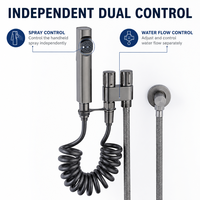 Set Semprotan Bidet Dinding Modern dari Baja Anti Karat Desain Ramah Lingkungan Nozzle Pembersih Otomatis Pemasangan Mudah Toilet Hotel
