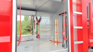 Camión de Bomberos Dongfeng con Tanque de Agua de 8000L, 4x2, para Rescate y Extinción de Incendios - Product Image 4