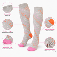 Chaussettes de compression montantes personnalisées à motif cœur pour le sport, soutien du mollet pour soulager la fatigue musculaire, idéales pour la course, les voyages et le quotidien