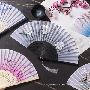 พัดไม้ไผ่พับได้สไตล์จีนสำหรับผู้หญิง ลายพิมพ์แบบโบราณ พกพาสะดวก เหมาะสำหรับชุดฮั่นฝูในฤดูร้อน - Product Image 6