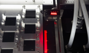 เครื่องพิมพ์อิงค์เจ็ทแบบ Flatbed UV รุ่น Acaleph-891s ปี 2025 สำหรับพิมพ์วัสดุแบบยืดหยุ่น ความเร็วสูง ขายดี รุ่น Acaleph 891s - Product Image 4