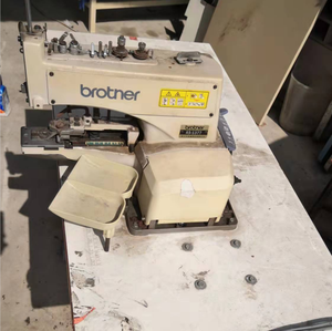 Machine à <span class=keywords><strong>coudre</strong></span> industrielle Brother 917 d'occasion pour la pose de boutons, 220V 550W 650 points/min, épaisseur 11mm, 10001-20000 heures de <span class=keywords><strong>pression</strong></span> - Product Image 2