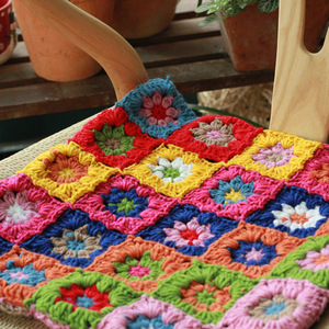 Cojines Decorativos de Crochet con Diseño de Flores para Sillas de Comedor, Cojín para Ventana, Cojín Cuadrado Estilo Granny Square, Y-F 40*40 - Product Image 3