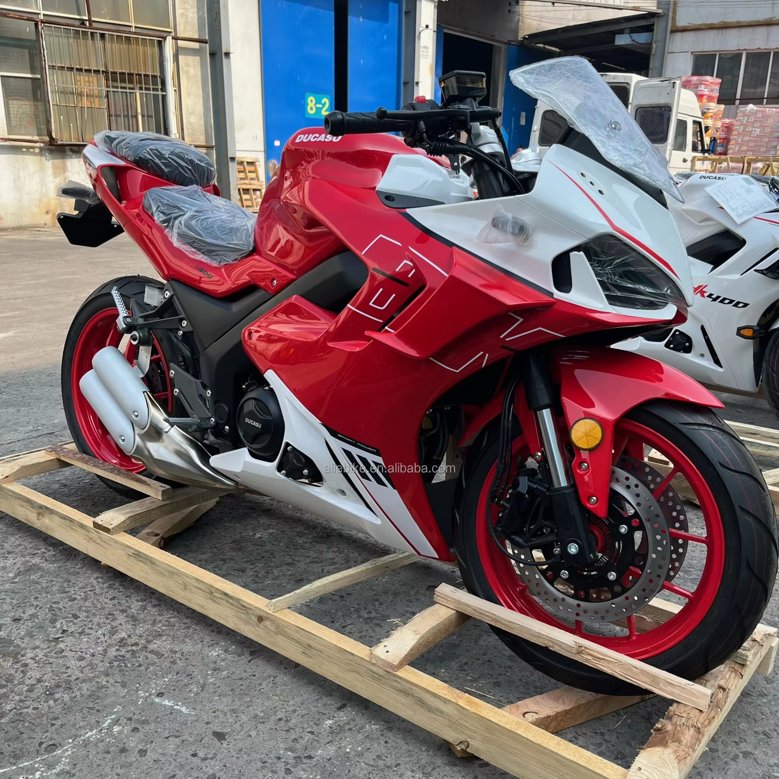 Ducasu DK400 спортивные велосипеды Новое поступление от производителя Wuxi прямой 6-ступенчатый бензиновый мотоцикл Zongshen 200cc-400cc двухцилиндровый двигатель