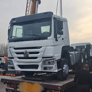 Camion tracteur Sinotruk HOWO 6x4 d'<span class=keywords><strong>occasion</strong></span>, 430 CV, conduite à gauche, Euro 3, camion lourd pour le transport de conteneurs en Angola - Product Image 4