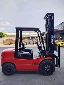 Chariot élévateur diesel Everlift FD30 3 tonnes, levée 3-6m, 4x4 tout-terrain, pour manutention industrielle, vente en gros, Montacargas - Product Image 4