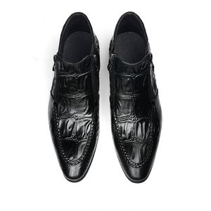 Zapatos Formales de Cuero Pulido de Alta Gama para Hombre, Color Negro Oscuro, Estilo de Pareja con Botones Dorados, Zapatos de Vestir - Product Image 1