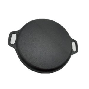 Plancha de Hierro Fundido Precurada Antiadherente Clásica de 13.6 Pulgadas con Asas Dobles - Product Image 3