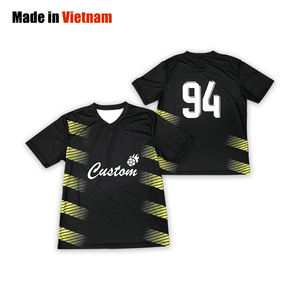 เสื้อฟุตบอลผ้าคอตตอนคอวีเสื้อฟุตบอลพิมพ์ซับลิเมชันคลาสสิกออกแบบได้ตามที่ต้องการ - Product Image 1