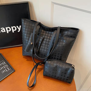 Sac à main trois pièces pour femme, grande capacité, tendance et polyvalent, sac à bandoulière, sac de bras portable pour femme - Product Image 3