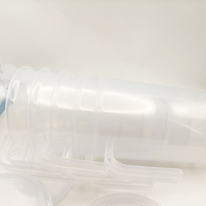 Gobelets gradués en polypropylène plastique de laboratoire avec bec verseur et poignée droite, capacité 10 ml - Product Image 3
