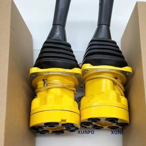 จอยสติ๊กควบคุมคุณภาพสูง ซ้ายและขวา เหมาะสำหรับรถขุดรุ่น 320B 320C - Product Image 5