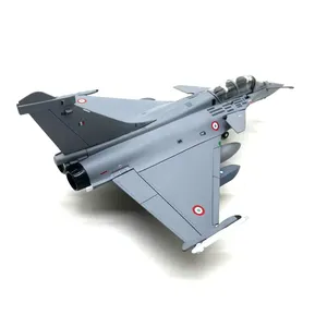 Avión de Combate Indio Rafale B de Dos Plazas a Escala 1/72 para Colección - Product Image 3