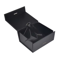 Individuell Bedruckte Geschenkbox mit Schleifenband in Rosa und Schwarz, Rechteckige Magnetverpackung
