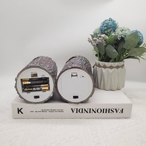 Flamme 3D clignotante <span class=keywords><strong>LED</strong></span> <span class=keywords><strong>bougie</strong></span> à piles conception d'écorce de <span class=keywords><strong>sapin</strong></span> artificiel <span class=keywords><strong>pour</strong></span> la décoration de la maison en plastique - Product Image 6
