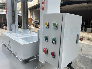 Machine de découpe de gel de cire Machine à trancher la gelée de <span class=keywords><strong>vaseline</strong></span> Couper la grande matière première en petit morceau de cube - Product Image 5