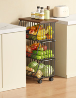 Chariot de rangement de cuisine à trois niveaux en métal avec paniers en fil métallique et roulettes pour fruits, légumes, collations et jouets
