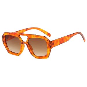 <span class=keywords><strong>Gafas</strong></span> <span class=keywords><strong>de</strong></span> sol Retro <span class=keywords><strong>de</strong></span> doble puente para mujer, <span class=keywords><strong>gafas</strong></span> <span class=keywords><strong>de</strong></span> sol degradadas <span class=keywords><strong>de</strong></span> <span class=keywords><strong>leopardo</strong></span> con montura grande, <span class=keywords><strong>gafas</strong></span> <span class=keywords><strong>de</strong></span> sol <span class=keywords><strong>de</strong></span> diseñador <span class=keywords><strong>de</strong></span> lujo - Product Image 5