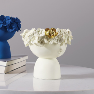 Accesorios <span class=keywords><strong>de</strong></span> dormitorio <span class=keywords><strong>de</strong></span> sala <span class=keywords><strong>de</strong></span> estar personalizados <span class=keywords><strong>de</strong></span> estilo nórdico con tema <span class=keywords><strong>DE</strong></span> ARTE adornos <span class=keywords><strong>de</strong></span> jarrón <span class=keywords><strong>de</strong></span> resina <span class=keywords><strong>de</strong></span> Navidad - Product Image 5