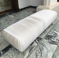 Banc ottoman moderne de luxe durable et écologique en bois et métal avec pieds dorés, design contemporain pour chambre à coucher, salon, meubles de maison
