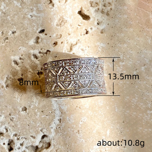 Anello da Donna in Stile Bohémien Vintage con Fascia Larga e Motivo in Zirconia Cubica, Gioiello alla Moda - Product Image 5