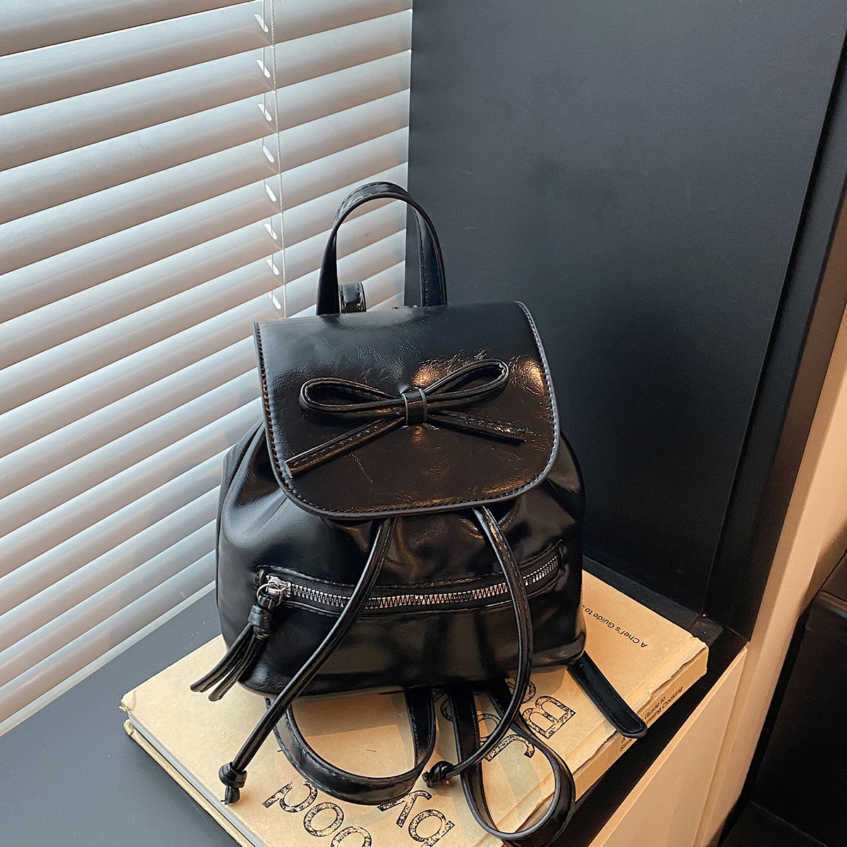 Noir-21cmx20cmx12cm