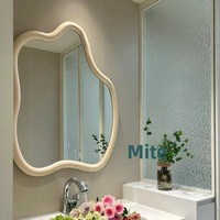 Miroir de salle de bain mural de style nordique en bois d'hévéa irrégulier avec éclairage LED, miroir décoratif pour coiffeuse, modèle 085
