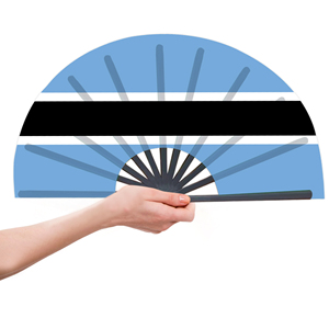 Éventails pliants en bambou avec drapeau du Botswana pour la vente en gros – Parfaits pour le carnaval, les mariages, les festivals, les fêtes et les agences de voyage - Product Image 1