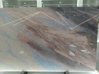 Dalles de quartzite naturel poli de qualité supérieure, fusion de marbres bleus et violets rêveux, origine Brésil