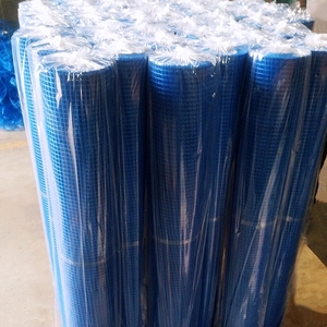 Rouleaux de maille de plâtre en fibre de verre imperméables 2.5*2.5 45g pour les mailles de fibre de verre de <span class=keywords><strong>façade</strong></span> avec service de coupe pour le plâtrage - Product Image 2