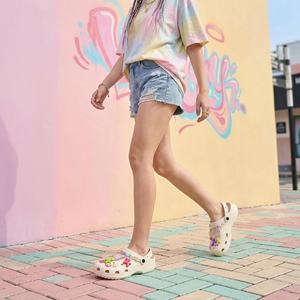 Zuecos de Plataforma Planos, Suaves, Antideslizantes, Impermeables, Reciclables, de Verano, de Moda, con Diseño de Mujer de Dibujos Animados, en Material EVA - Product Image 2