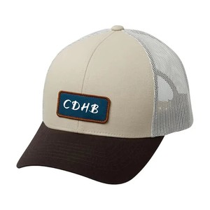 Casquettes de camionneur en maille à 5 panneaux en polyester personnalisées en gros avec logos brodés pour le sport - Product Image 4