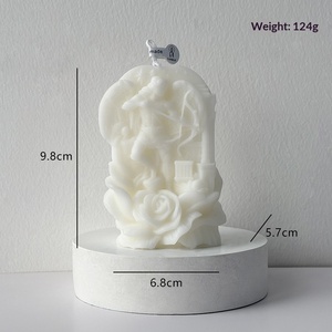 Vela Aromática Decorativa con Relieve Vintage, Diseño de Ángel y Rosas, Adorno Artístico para Mesa de Hogar, Regalo - Product Image 6