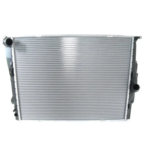 Radiador de Piezas de Automóvil Mejor Valoradas, Pa66 Gf30 para E46, Nuevo Condensador de Aire Acondicionado para Automóvil de Aluminio OEM 17117559273 - Product Image 4