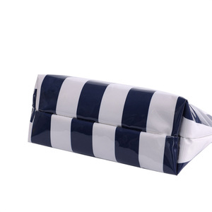 Nuova <span class=keywords><strong>Tendenza</strong></span> Personalizzata: Borsa per il Trucco Grande e Trasparente con Rivestimento in Vinile, Fiocco e Righe, Organizer Cosmetico da Viaggio in PVC per Donne - Product Image 4