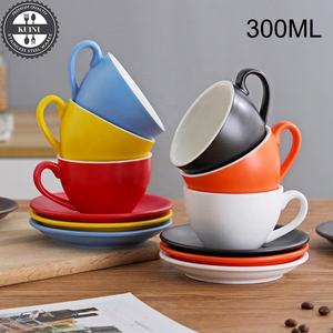 Juego de Taza <span class=keywords><strong>y</strong></span> Platillo de Cerámica Colorida de 300 ml para Café Capuchino, Taza para Latte con Diseño de Boca Ancha, Estándar para Competencias de Barista, Logotipo Personalizado - Product Image 1