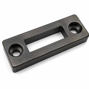 Plaque de verrouillage en acier pour rainures CNC par électroérosion à fil, avec fente centrale, trous de boulons fraisé, traitée thermiquement, largeur de fente personnalisée, compatible DXF - Product Image 1