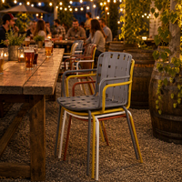 Chaise de salle à manger empilable commerciale en polypropylène (PP) à structure ouverte, durable, pour bars à bière artisanale, jardins et terrasses de brasseries