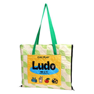 เสื่อปิกนิกเล่นเกมลูโดรูปสี่เหลี่ยมผืนผ้ากันความชื้นพับได้สำหรับเด็กอายุ 4-6 ปี - Product Image 1